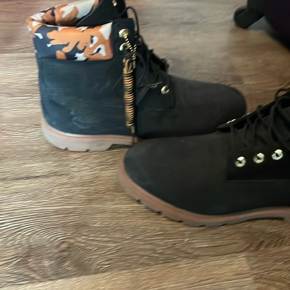 Size 12 black and camouflage Timberland comes in a timberland box - Picture 1 of 4
